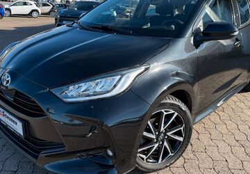 Toyota Yaris 27.450 km 19.990 &euro; Hildesheim 31137