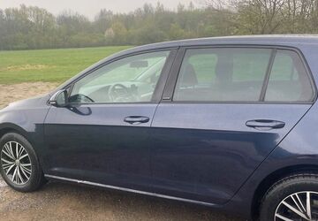 VW Golf 146.000 km 9.980 &euro; Haste 31559