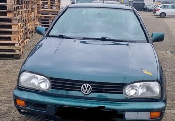 VW Golf 151.000 km 800 &euro; Hannover 30459