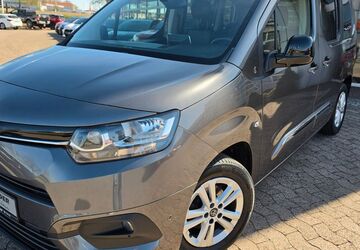 Toyota Proace (Verso) 43.800 km 21.990 &euro; Hildesheim 31137