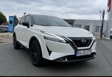 Nissan Qashqai 10.300 km 33.990 &euro; Garbsen 30826