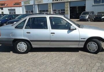 Opel Kadett 74.000 km 2.800 &euro; Garbsen/ Hannover 30827