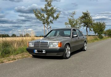 Mercedes-Benz 190 179.000 km 15.900 &euro; Neustadt 31535